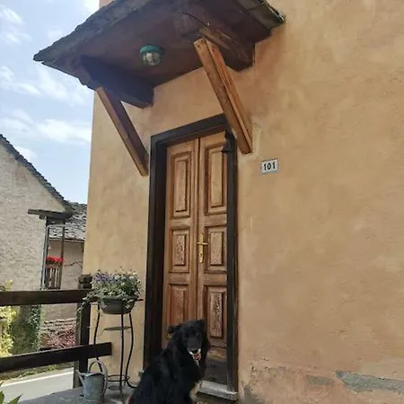 La Dimora Della Fontana Apartament Mozzio